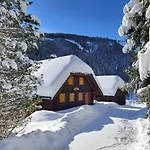 Almhaus Gensbach ان كارنتين