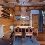 Almhaus Gensbach شاليه